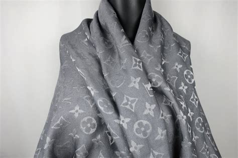 louis vuitton sjaal roze|louis vuitton shawls.